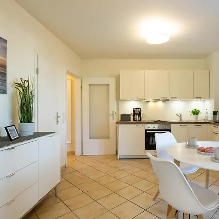 Apartmenthaus Binzer Sterne Mit Strandkorb Am アパート ビンツ